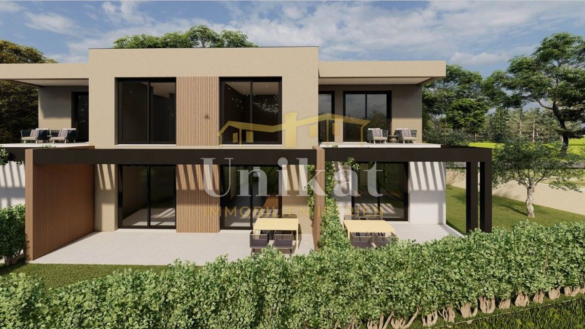 Stanovanje z vrtom - 3,5 km do morja, skupni bazen